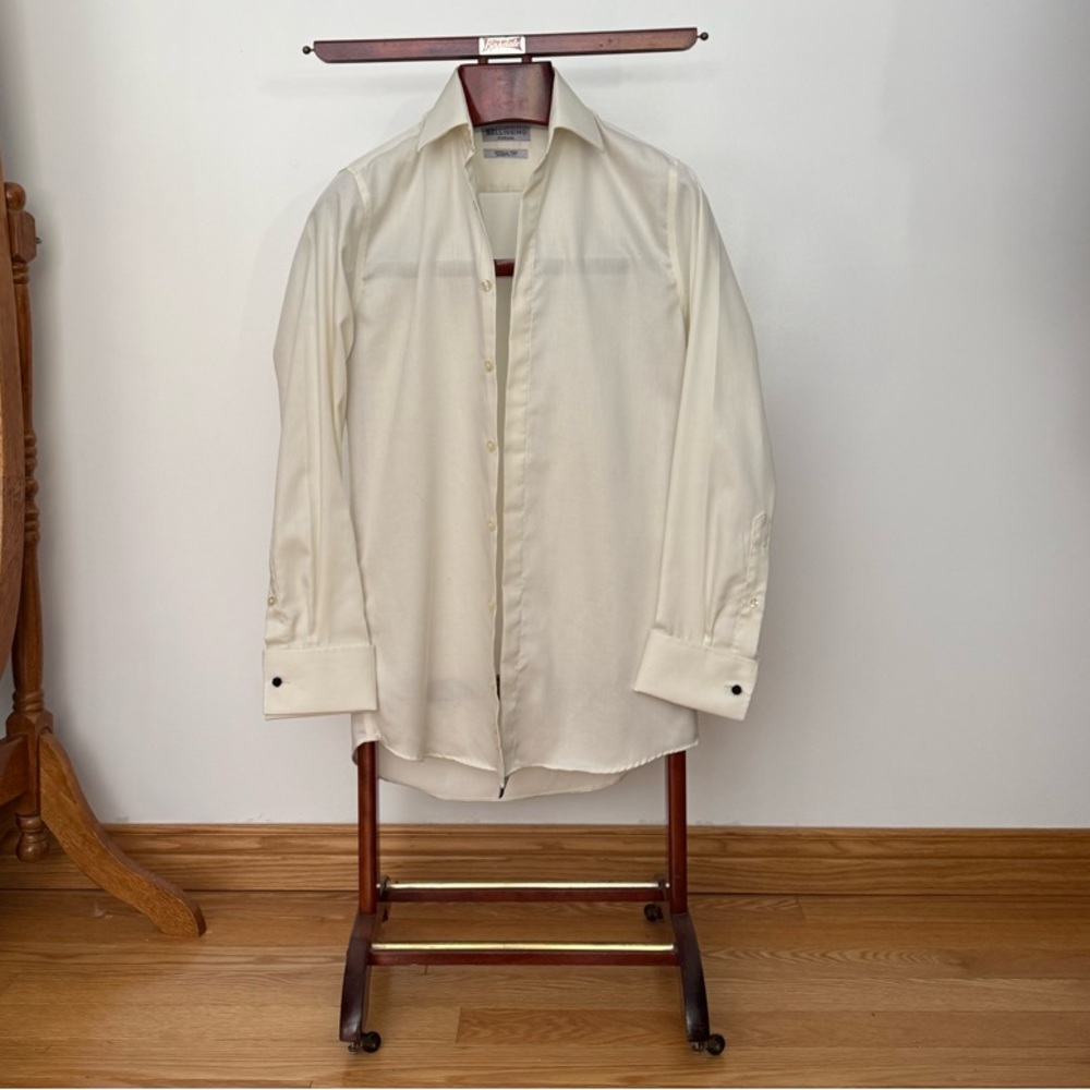 New Bellissimo Elegant Cream Button-Up Shirt
